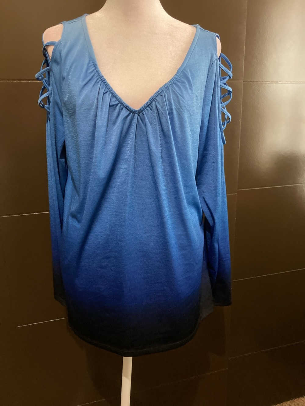 Jennifer Lopez Blue Ombre Cold-Shoulder Long Sleeve Top